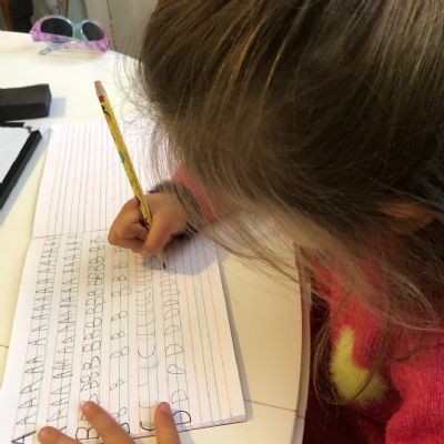 Mila Uppercase letters handwriting